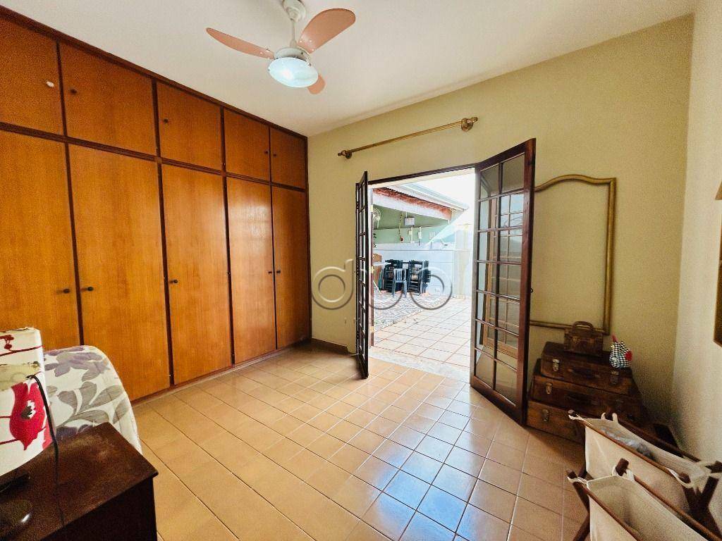 Casa à venda com 3 quartos, 220m² - Foto 20