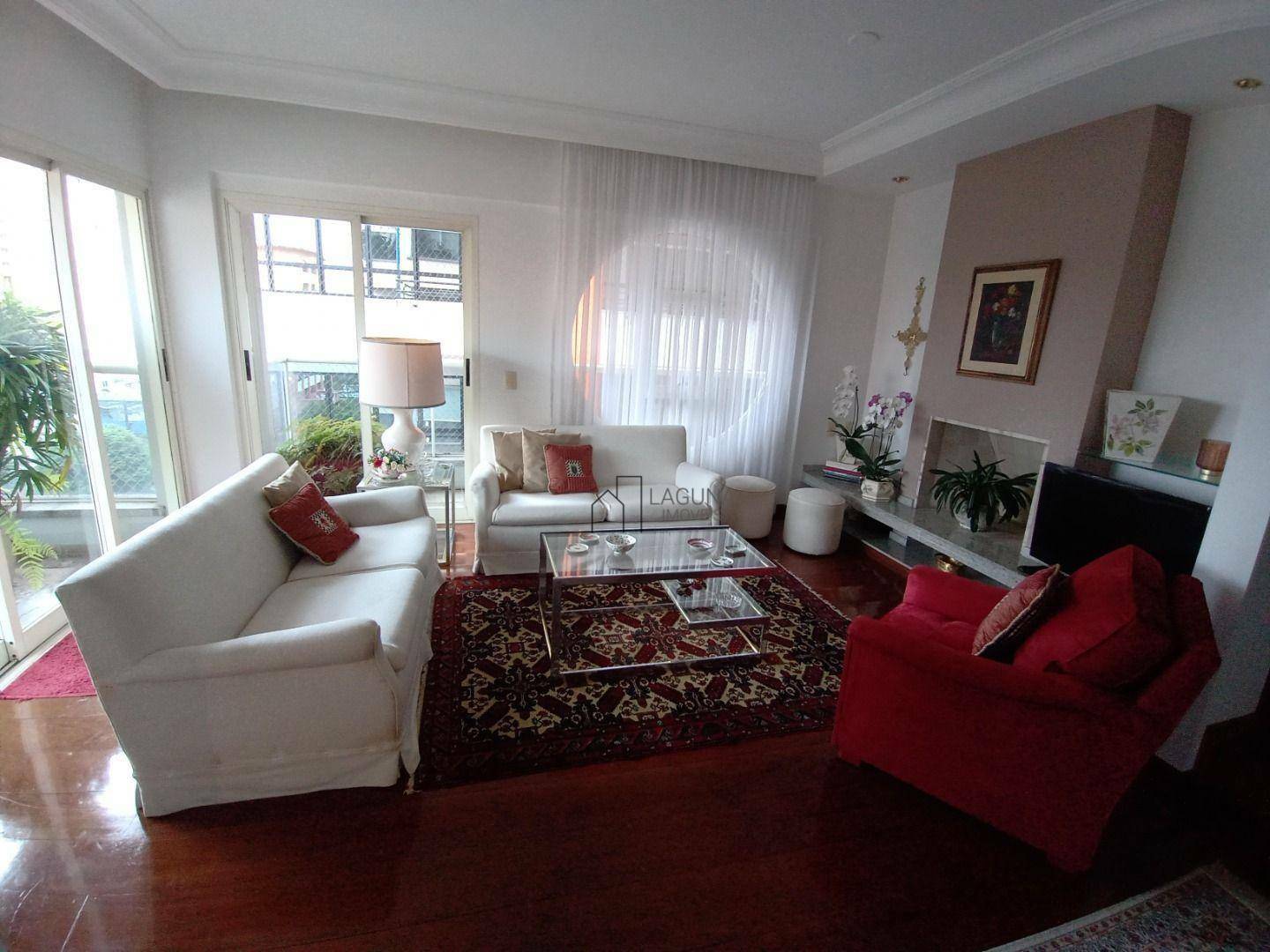 Apartamento à venda com 3 quartos, 177m² - Foto 1