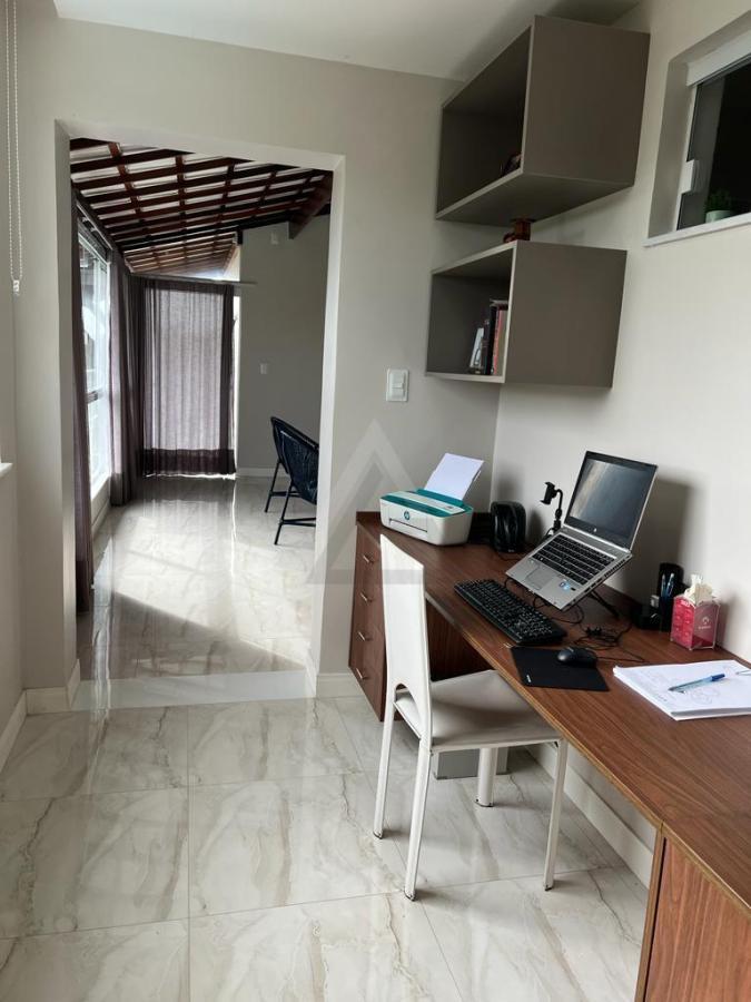 Casa de Condomínio à venda com 4 quartos, 290m² - Foto 25