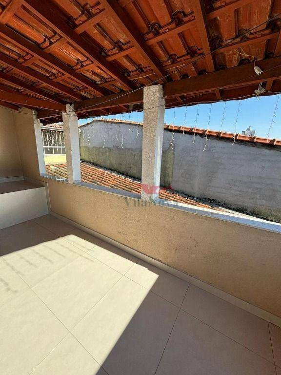 Sobrado à venda e aluguel com 3 quartos, 208m² - Foto 2