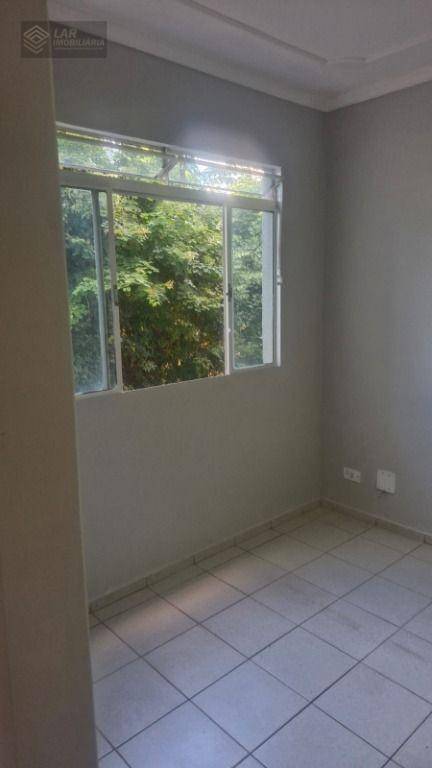 Apartamento para alugar com 2 quartos, 49m² - Foto 4