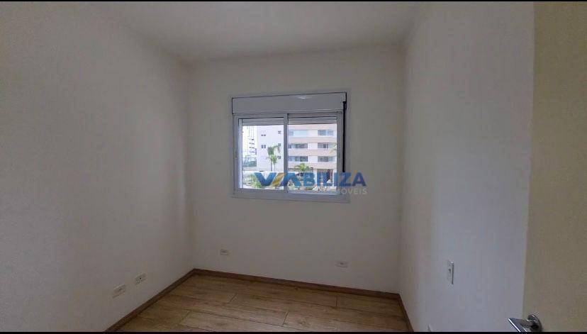 Apartamento à venda com 3 quartos, 94m² - Foto 8