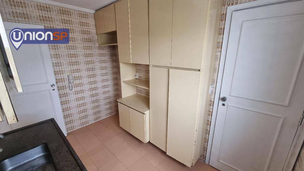 Apartamento à venda com 3 quartos, 122m² - Foto 11