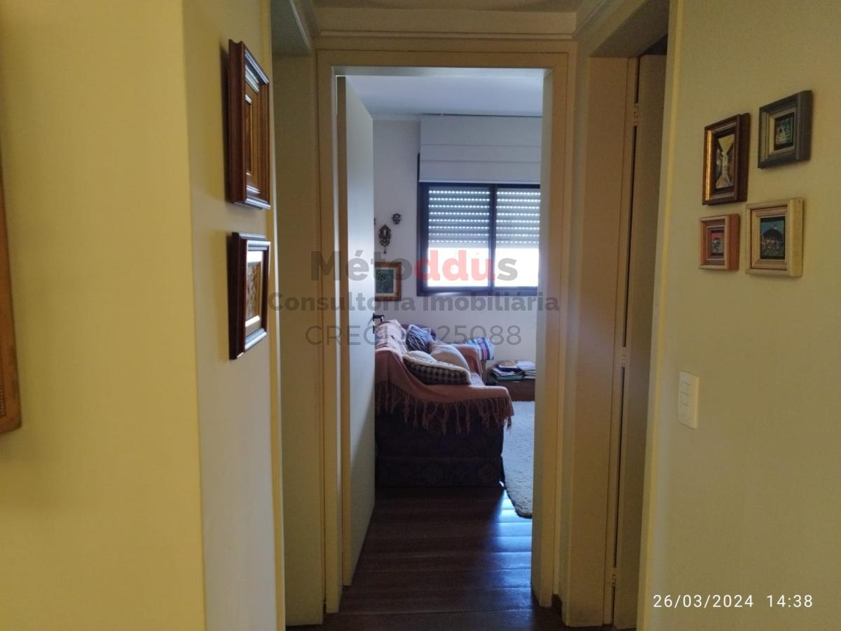 Apartamento à venda com 2 quartos, 80m² - Foto 37