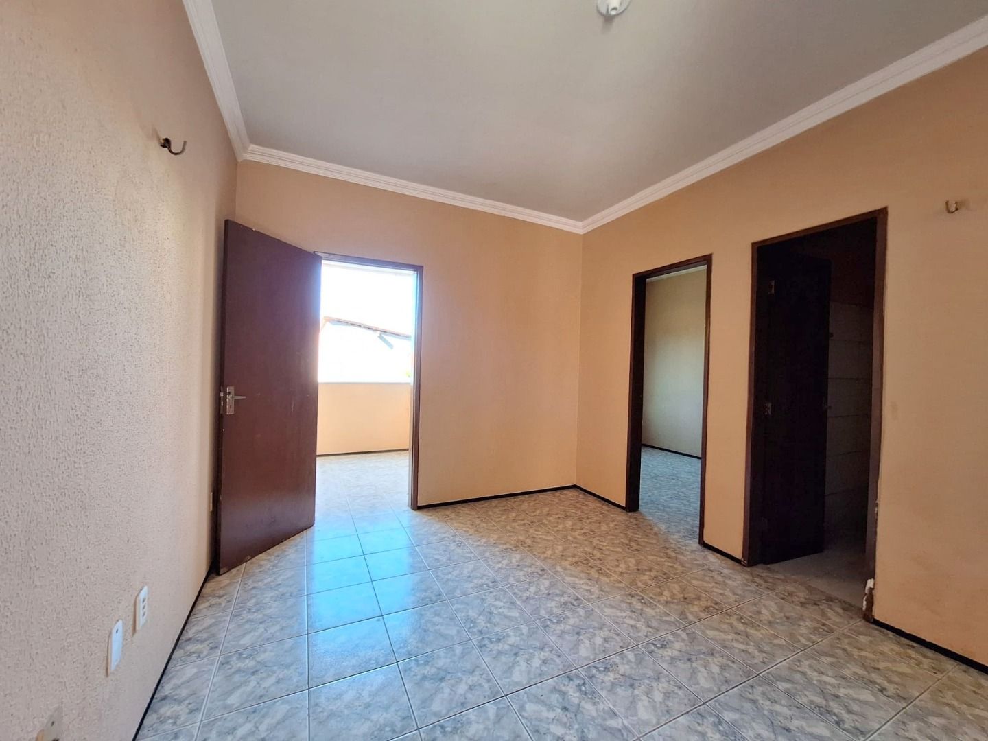 Apartamento para alugar com 2 quartos, 70m² - Foto 2