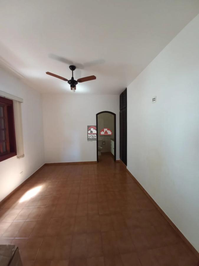 Sobrado à venda com 4 quartos, 320m² - Foto 16