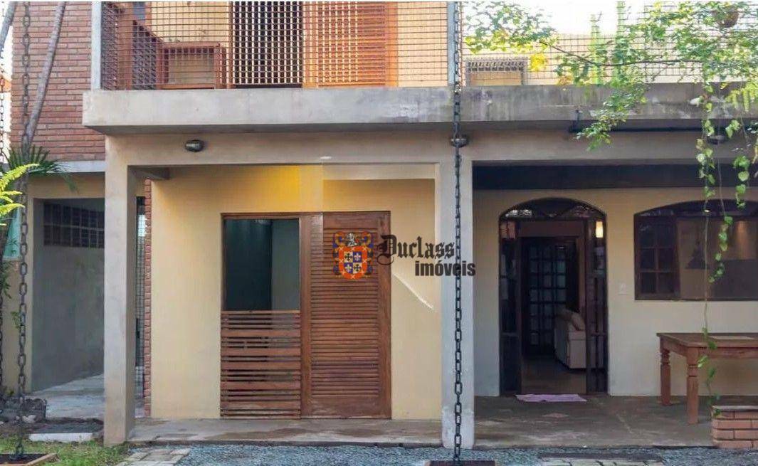 Casa à venda com 3 quartos, 250m² - Foto 4