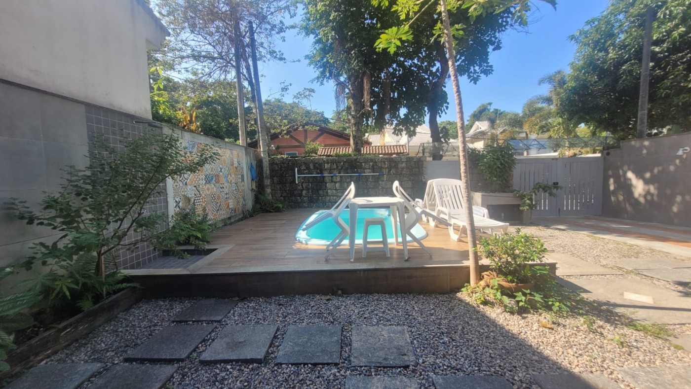 Casa de Condomínio à venda com 4 quartos, 290m² - Foto 8