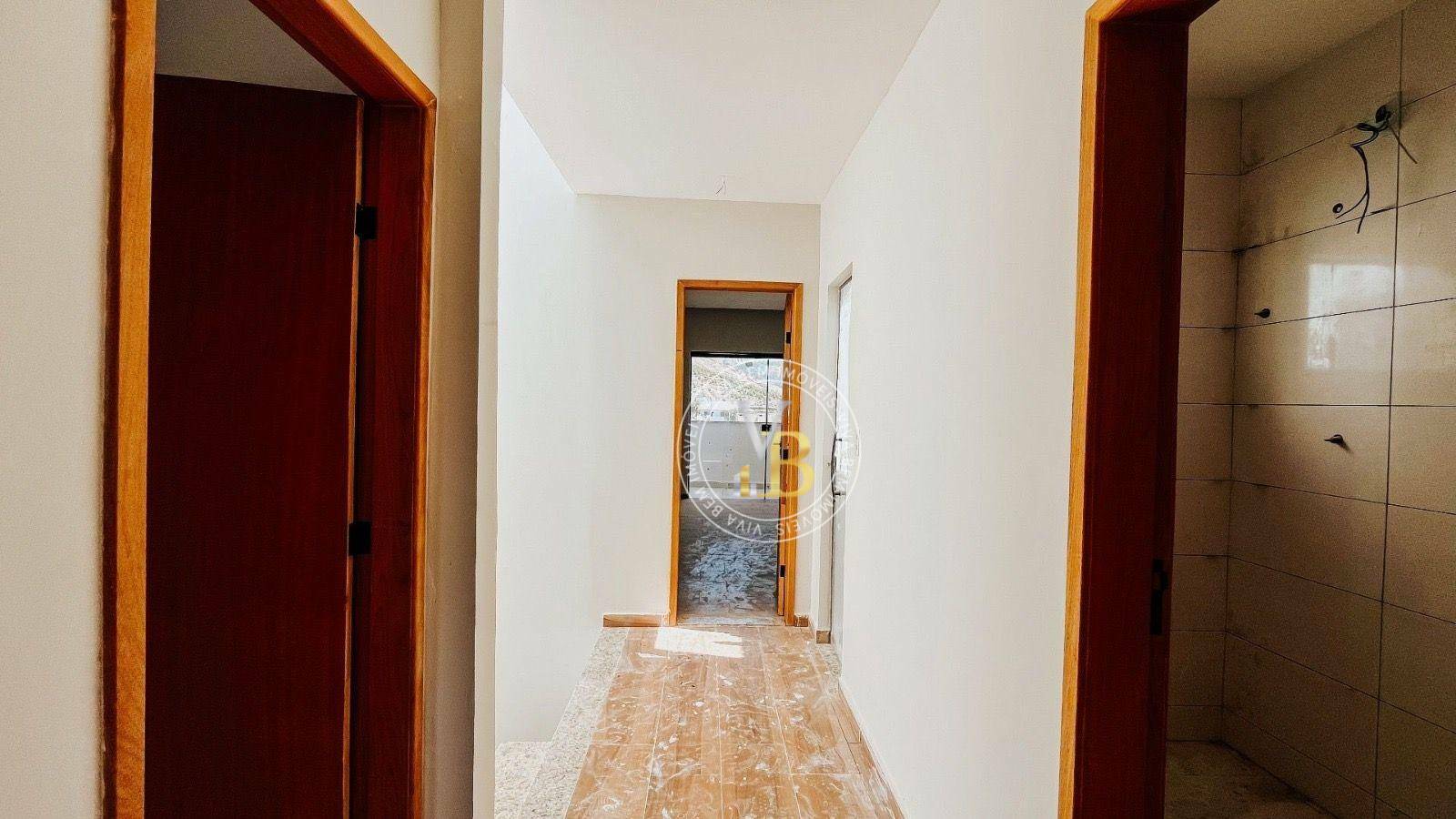 Casa à venda com 4 quartos, 150m² - Foto 9