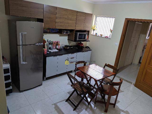 Sobrado à venda com 4 quartos, 260m² - Foto 11