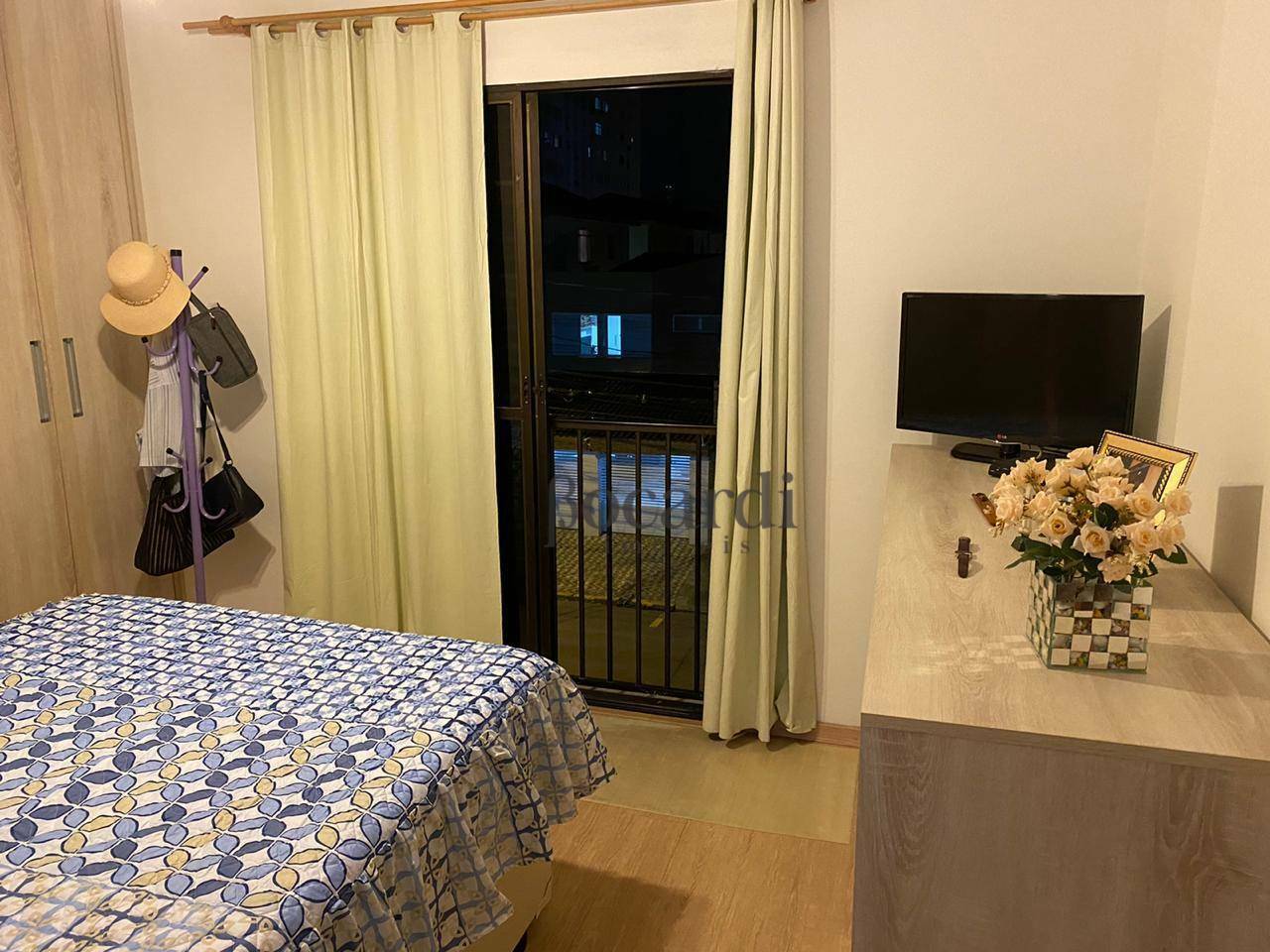 Apartamento à venda com 2 quartos, 100m² - Foto 18