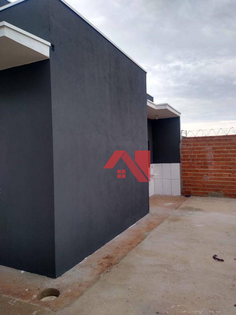 Casa à venda com 2 quartos, 56m² - Foto 11