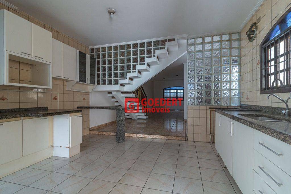 Sobrado à venda com 3 quartos, 196m² - Foto 21