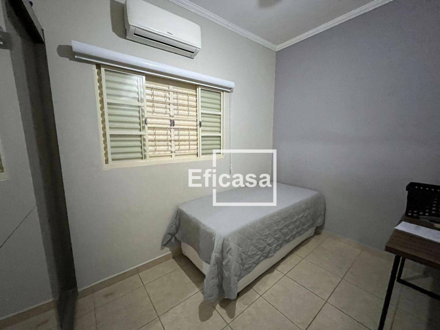 Casa à venda com 3 quartos, 220m² - Foto 7