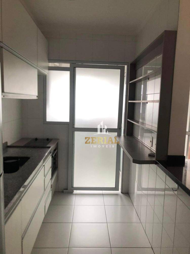 Apartamento à venda com 2 quartos, 68m² - Foto 4