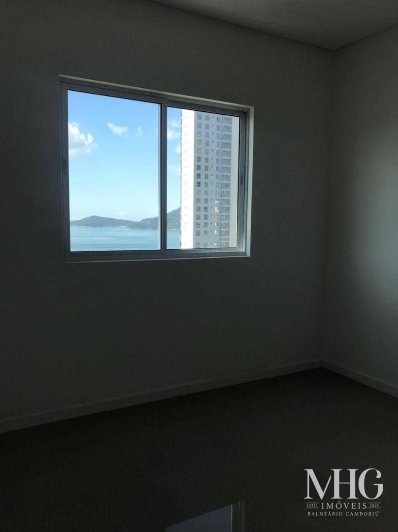 Apartamento à venda com 4 quartos, 135m² - Foto 9