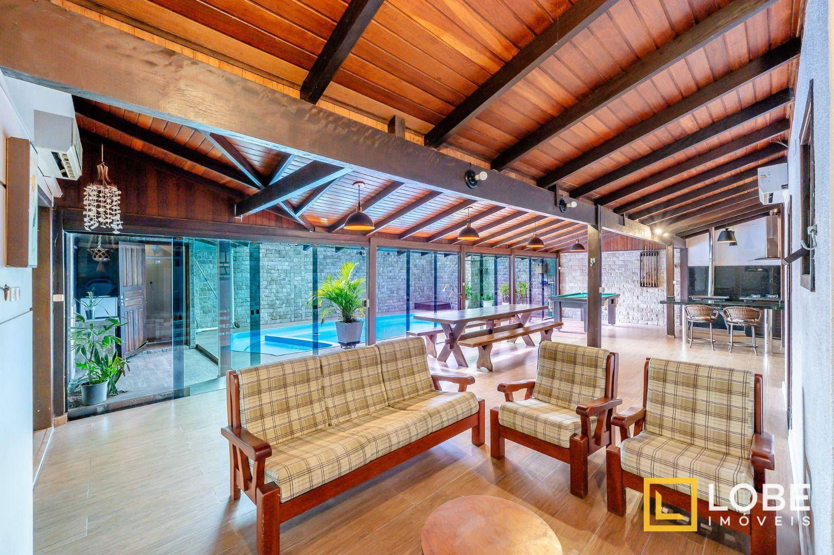 Casa, 3 quartos, 289 m² - Foto 4