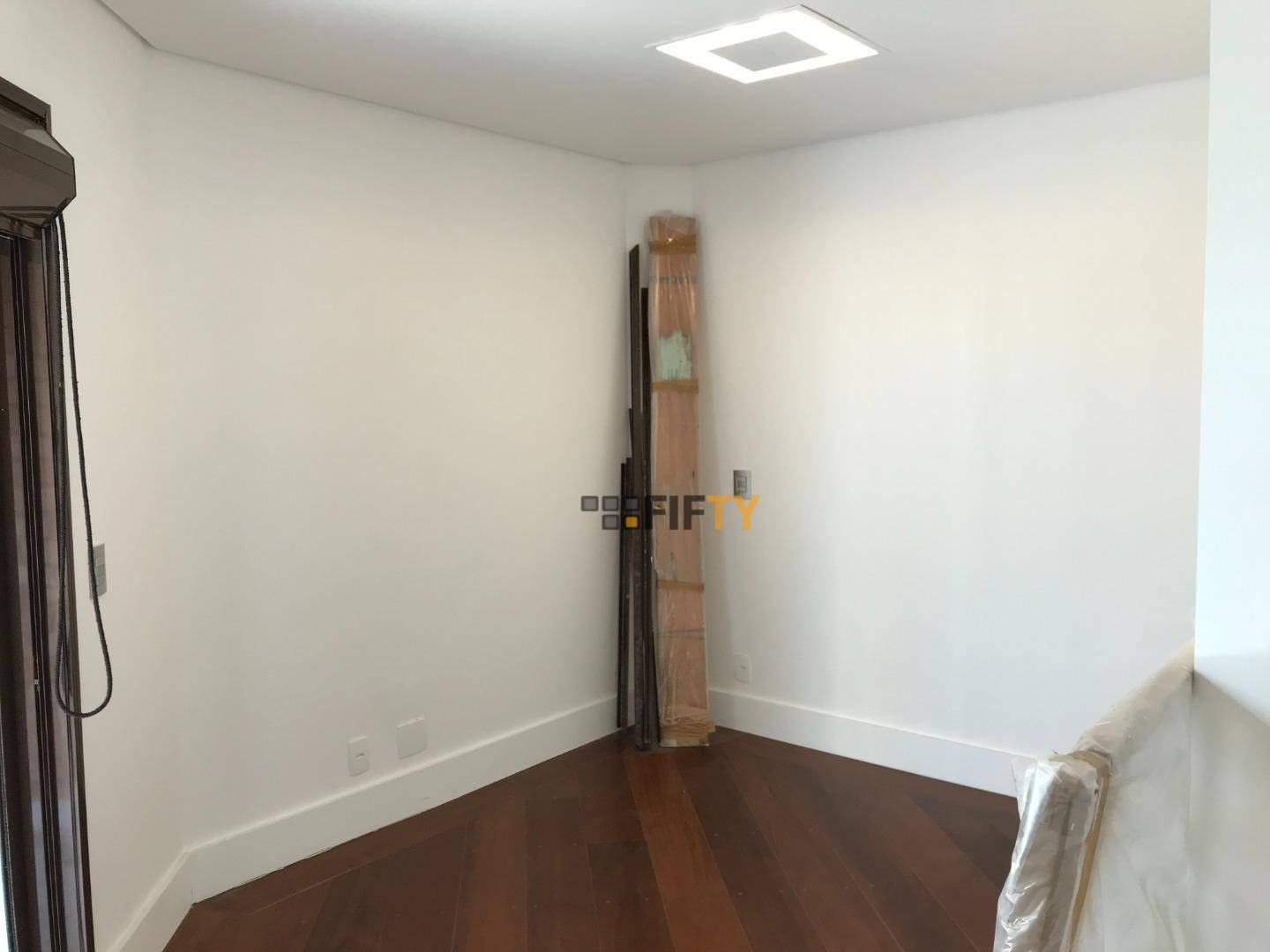 Apartamento à venda com 3 quartos, 136m² - Foto 8