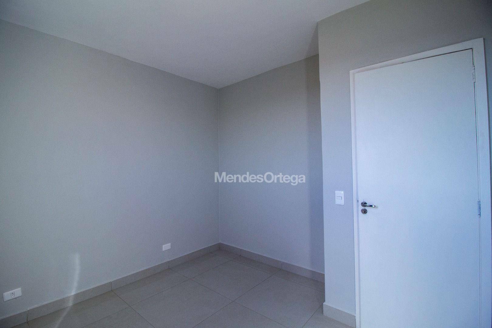 Apartamento à venda com 3 quartos, 70m² - Foto 4