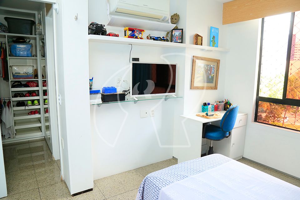 Apartamento à venda com 3 quartos, 253m² - Foto 7