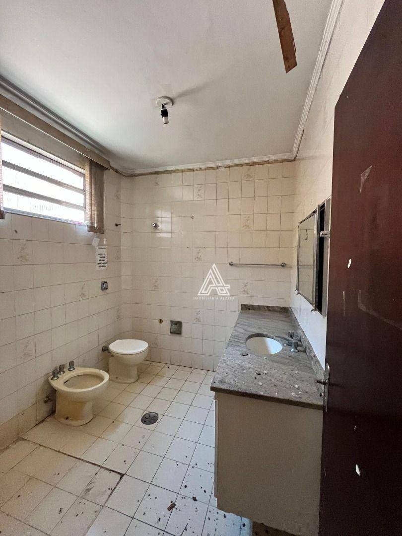 Sobrado à venda e aluguel com 3 quartos, 202m² - Foto 57