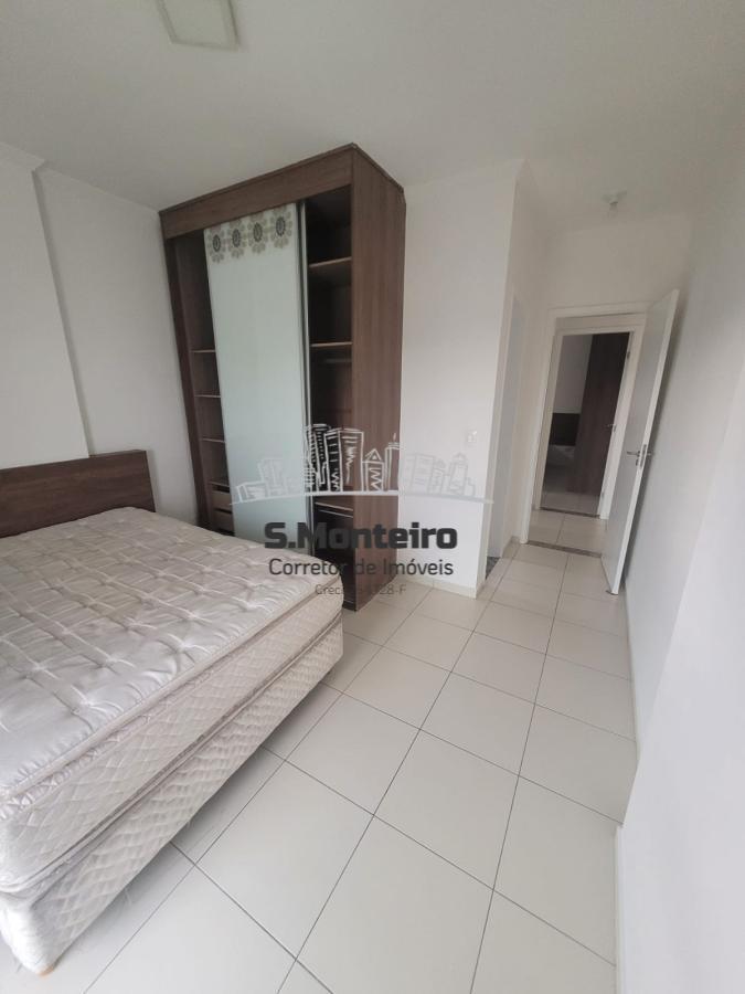 Apartamento à venda com 2 quartos, 76m² - Foto 6