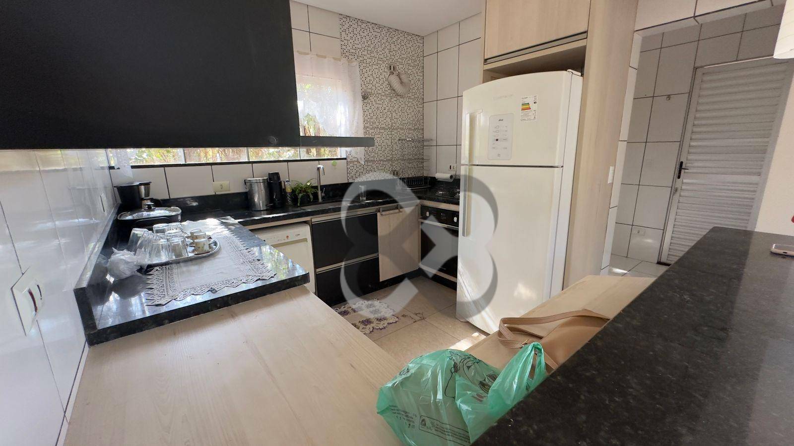 Chácara à venda com 4 quartos, 400m² - Foto 4