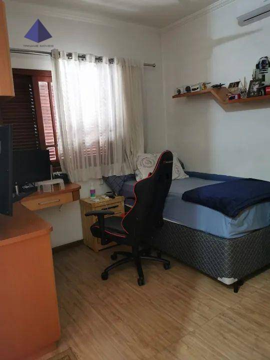 Casa à venda com 4 quartos, 220m² - Foto 12