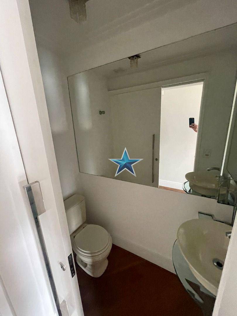 Apartamento para alugar com 3 quartos, 130m² - Foto 2