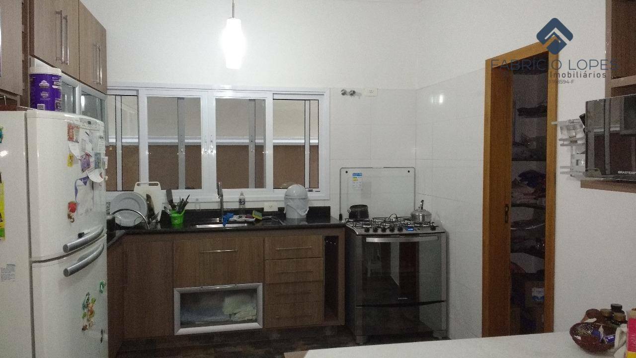 Casa à venda com 5 quartos, 380m² - Foto 10