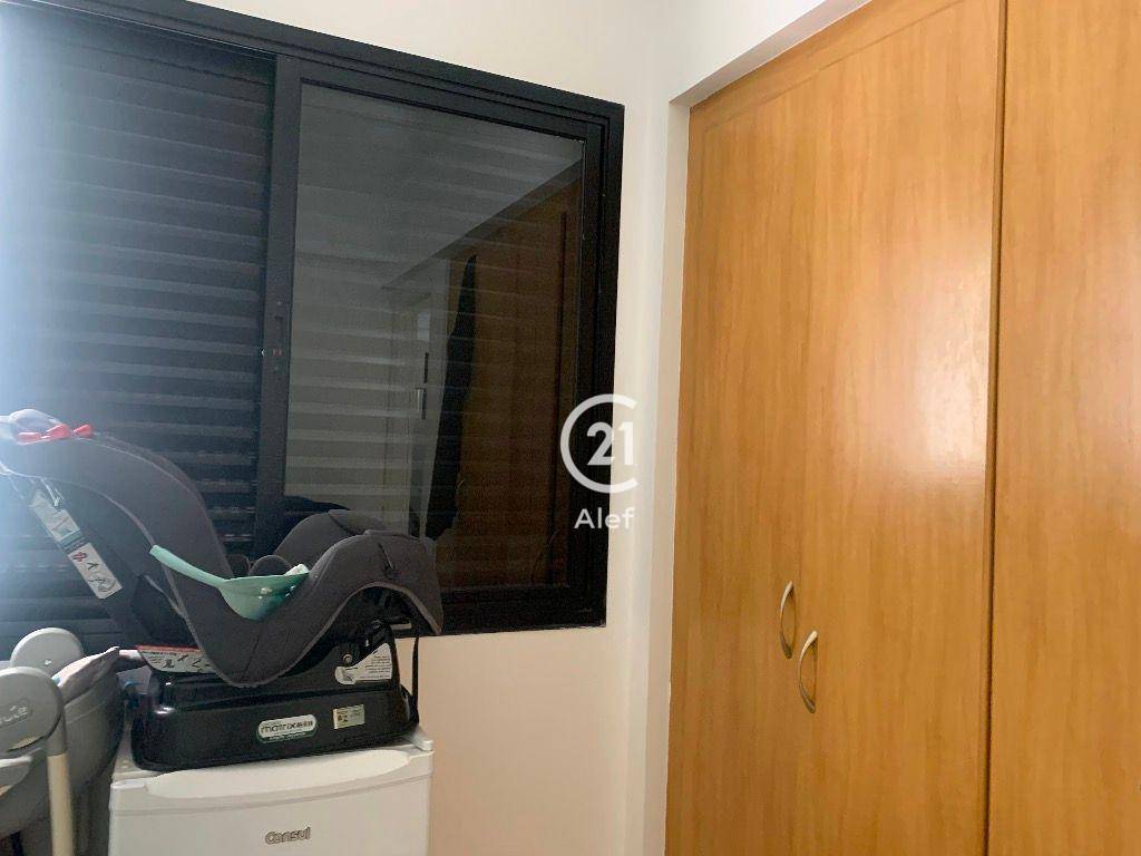 Apartamento à venda com 3 quartos, 100m² - Foto 15