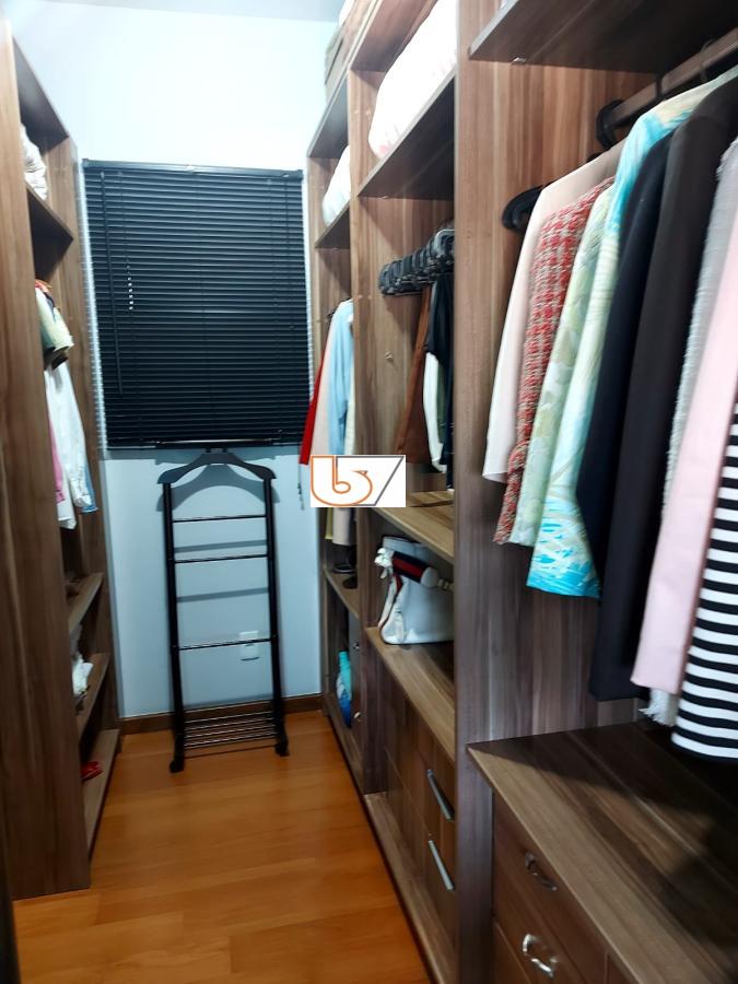 Apartamento para alugar com 3 quartos, 133m² - Foto 11