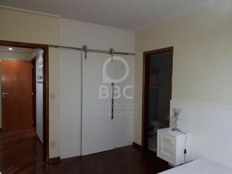 Apartamento à venda com 3 quartos, 137m² - Foto 19