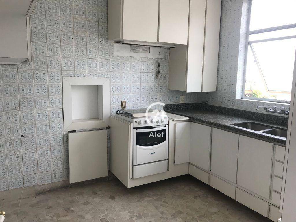 Apartamento para alugar com 3 quartos, 159m² - Foto 20