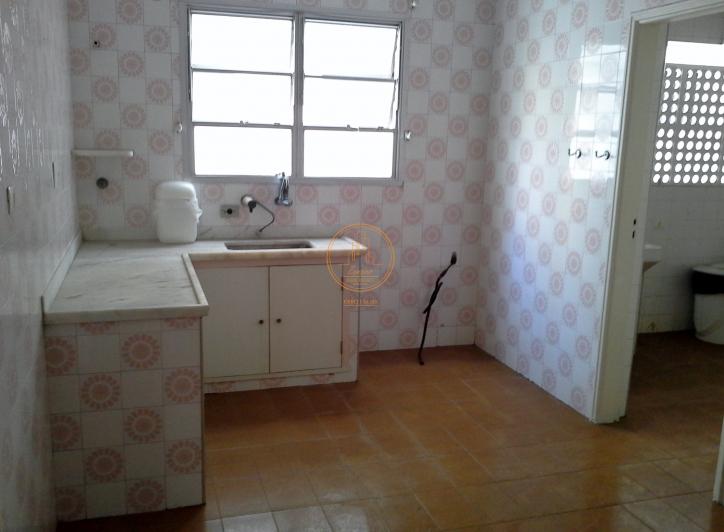 Apartamento à venda com 3 quartos, 156m² - Foto 4