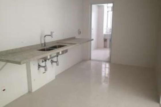 Apartamento à venda com 3 quartos, 185m² - Foto 10