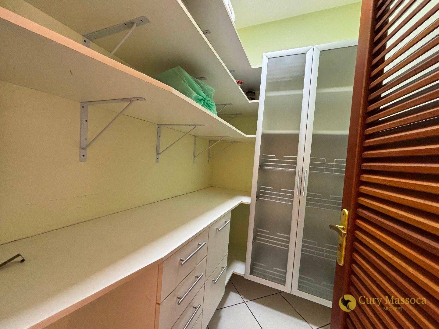 Casa de Condomínio à venda e aluguel com 3 quartos, 350m² - Foto 26