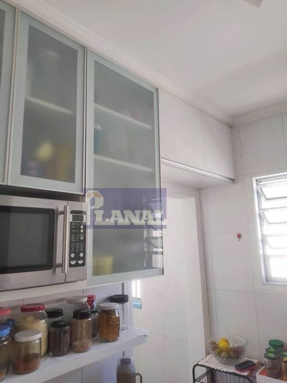 Apartamento à venda com 2 quartos, 66m² - Foto 13