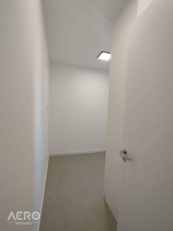 Apartamento para alugar com 3 quartos, 78m² - Foto 6