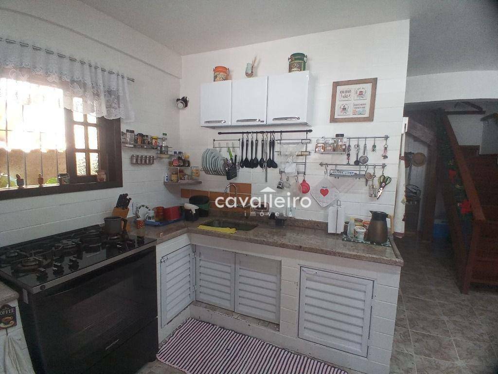 Casa à venda com 5 quartos, 226m² - Foto 9