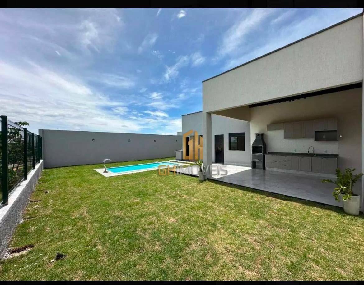 Casa de Condomínio à venda com 3 quartos, 207m² - Foto 3