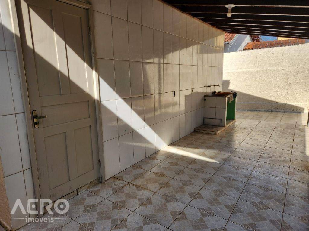 Casa à venda com 3 quartos, 196m² - Foto 21