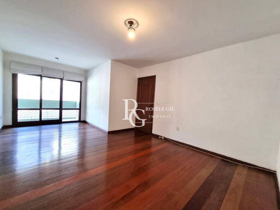 Apartamento à venda com 3 quartos, 101m² - Foto 1