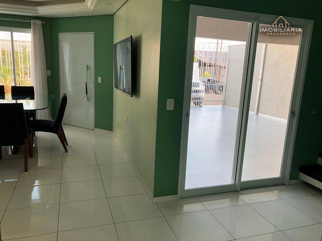 Casa à venda com 3 quartos, 244m² - Foto 14