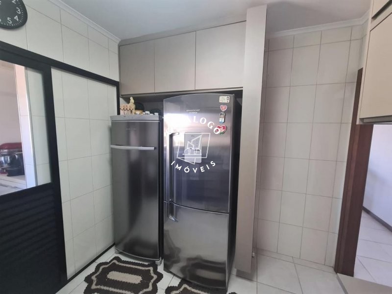 Apartamento à venda com 3 quartos, 106m² - Foto 4