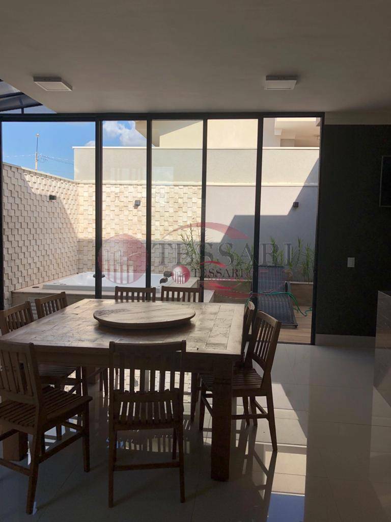 Casa à venda com 3 quartos, 230m² - Foto 26