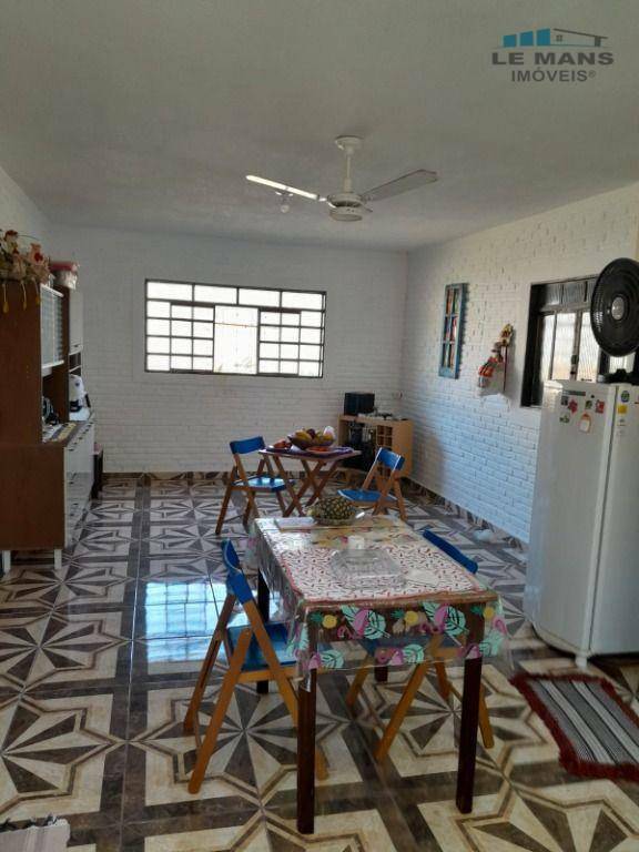 Chácara à venda com 3 quartos, 150m² - Foto 9