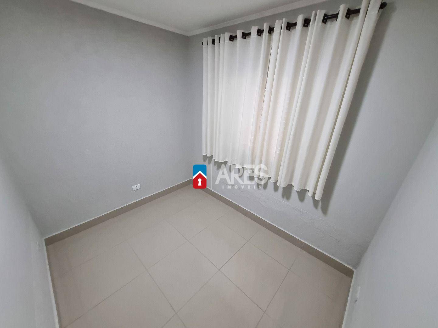 Casa à venda com 2 quartos, 100m² - Foto 13
