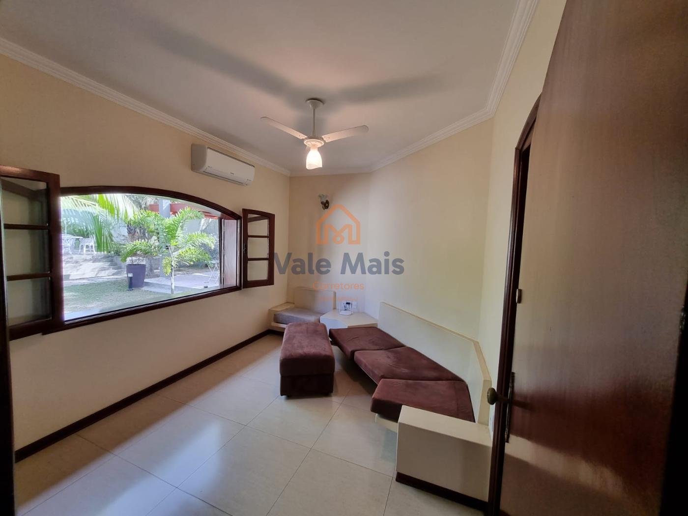 Casa para alugar com 4 quartos, 1230m² - Foto 4