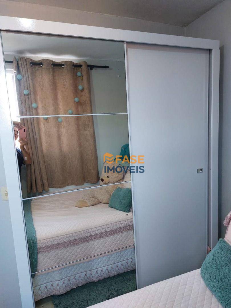 Apartamento à venda com 2 quartos, 60m² - Foto 4